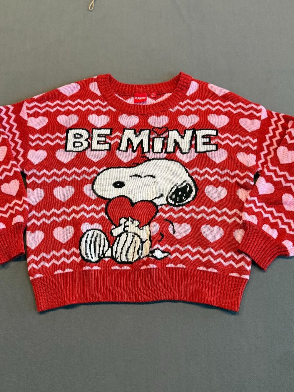 Peanuts Snoopy Valentines Day Sweater Womens M Be Mine Heart Crewneck Pullover